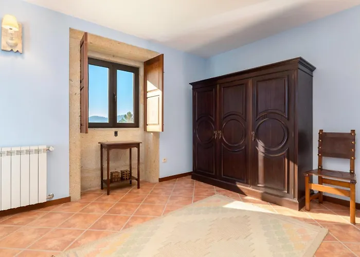 Portugal Active Sao Juliao Retreat | Pool, Jacuzzi & Garden Escape *