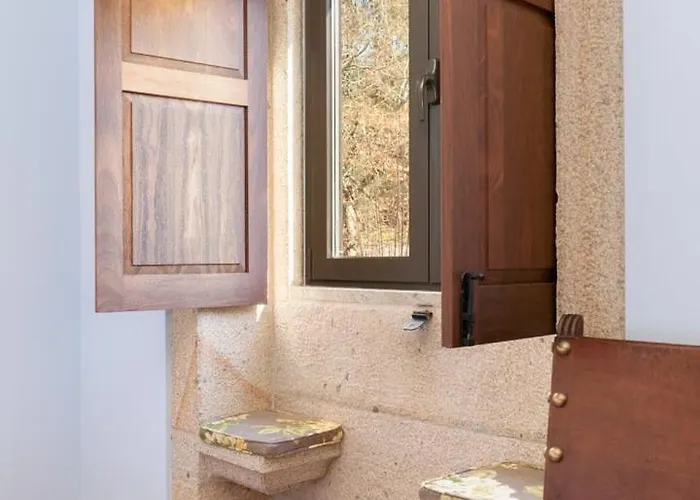 Portugal Active Sao Juliao Retreat | Pool, Jacuzzi & Garden Escape *