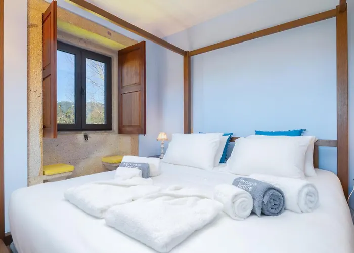 Portugal Active São Julião Retreat | Pool, Jacuzzi&garden Escape *