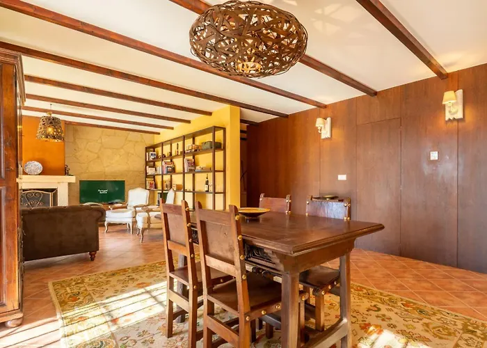 Apartamento Portugal Active Sao Juliao Retreat | Pool, Jacuzzi & Garden Escape *