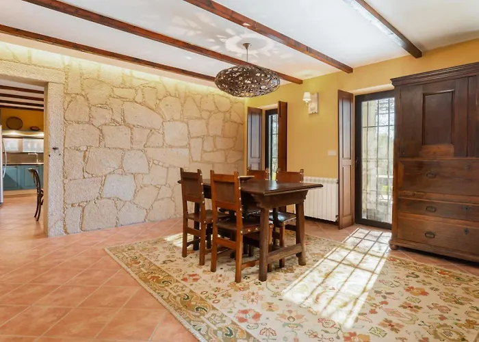 Portugal Active Sao Juliao Retreat | Pool, Jacuzzi & Garden Escape Apartamento